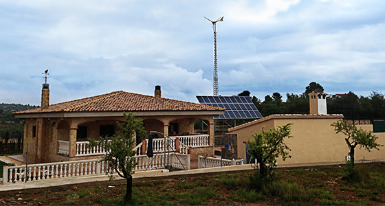 Isolated house with fully equipped network